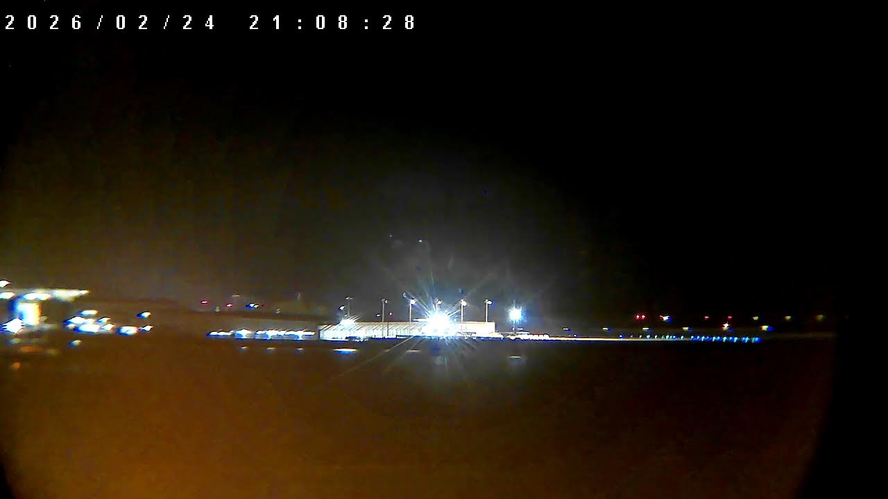 🩷✈️🚢【LIVE】沖縄ライブカメラ 船・飛行機  那覇空港那覇新港入口 沖縄 那覇市  Okinawa Naha Airport  LIVE ＃癒しの映像