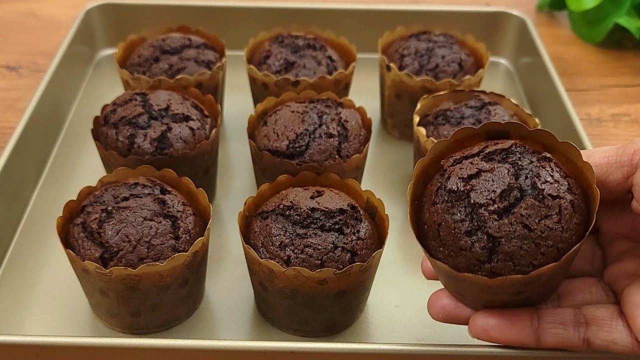 Easy Chocolate Cupcake Recipe | How To Make Chocolate Cupcakes Easy Recipe