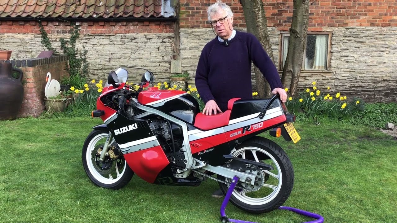 1985 Suzuki GSXR750F bike review