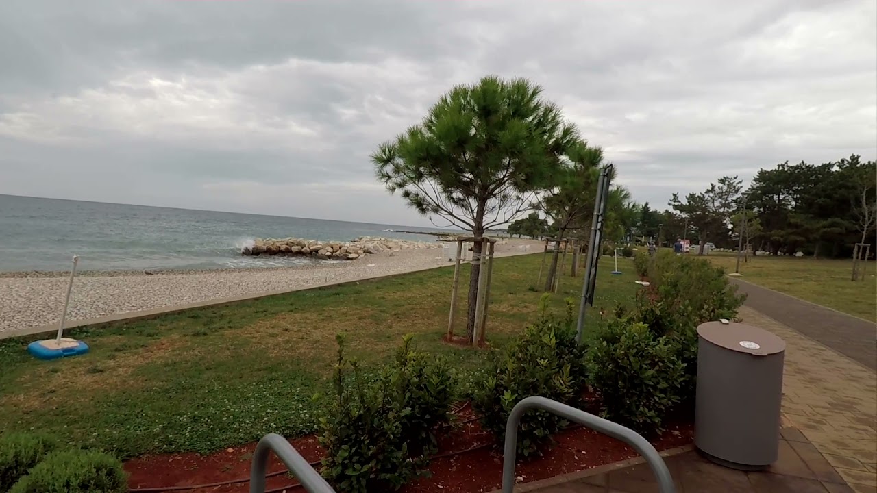 Die raue Adria vor dem Hotel Laguna Materada am 16.09.2021