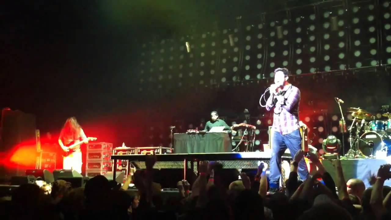 Deftones - Risk (Live At The Molson Amphitheatre, September 18th 2010) HD 720p