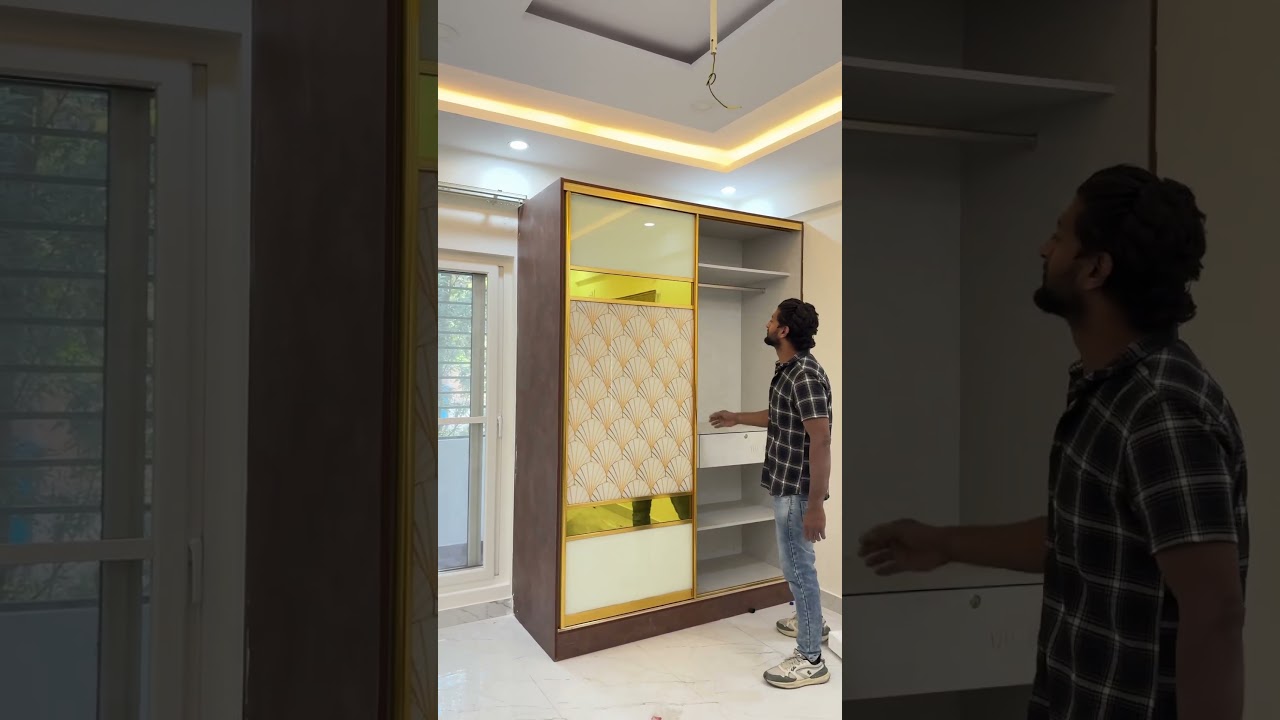 Wardrobe sliding door for bedroom. 