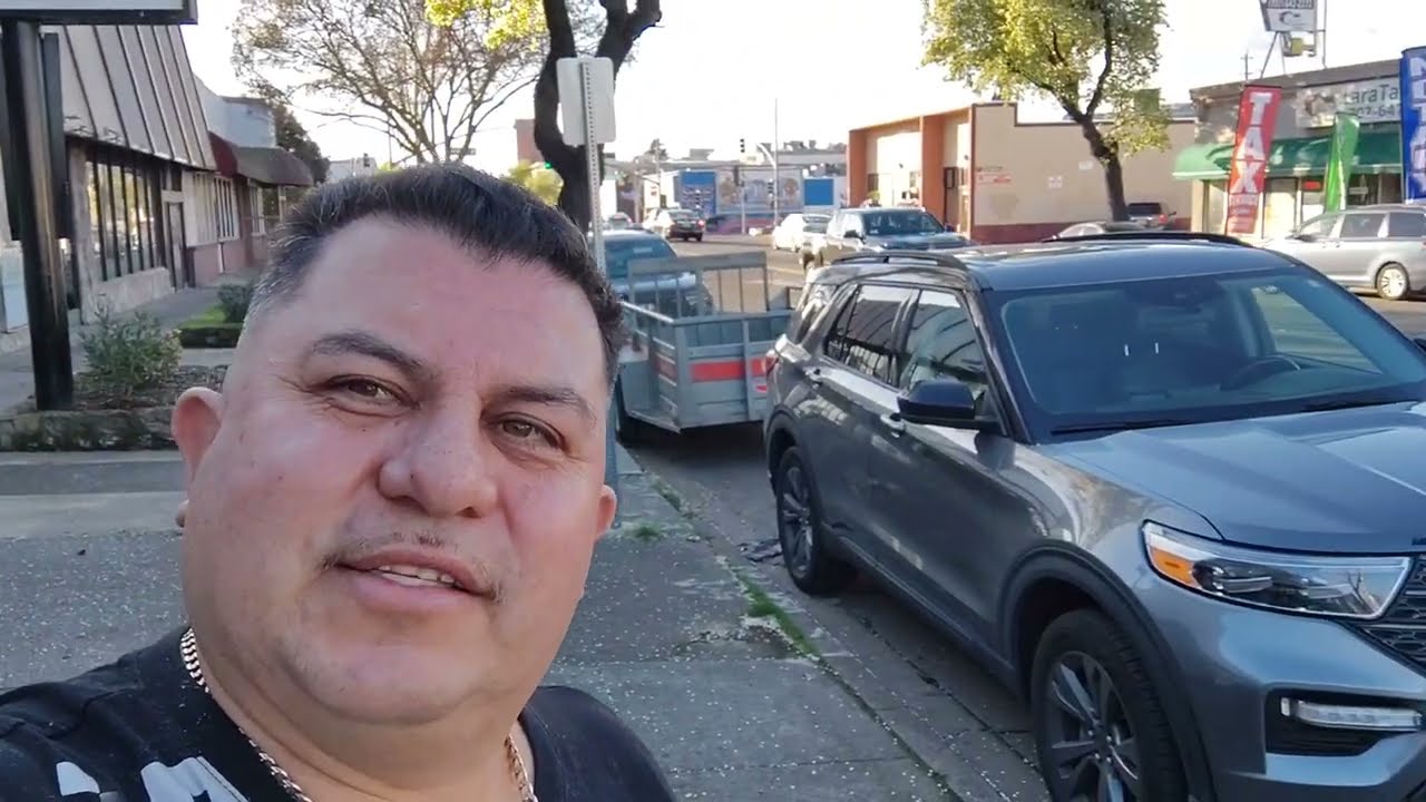 VALLEJO CALIFORNIA. A 10 DOLARES EL CORTE DE PELO EN 1035 TENNESSE STREET EN VALLEJO JUE.12,FEB.2026