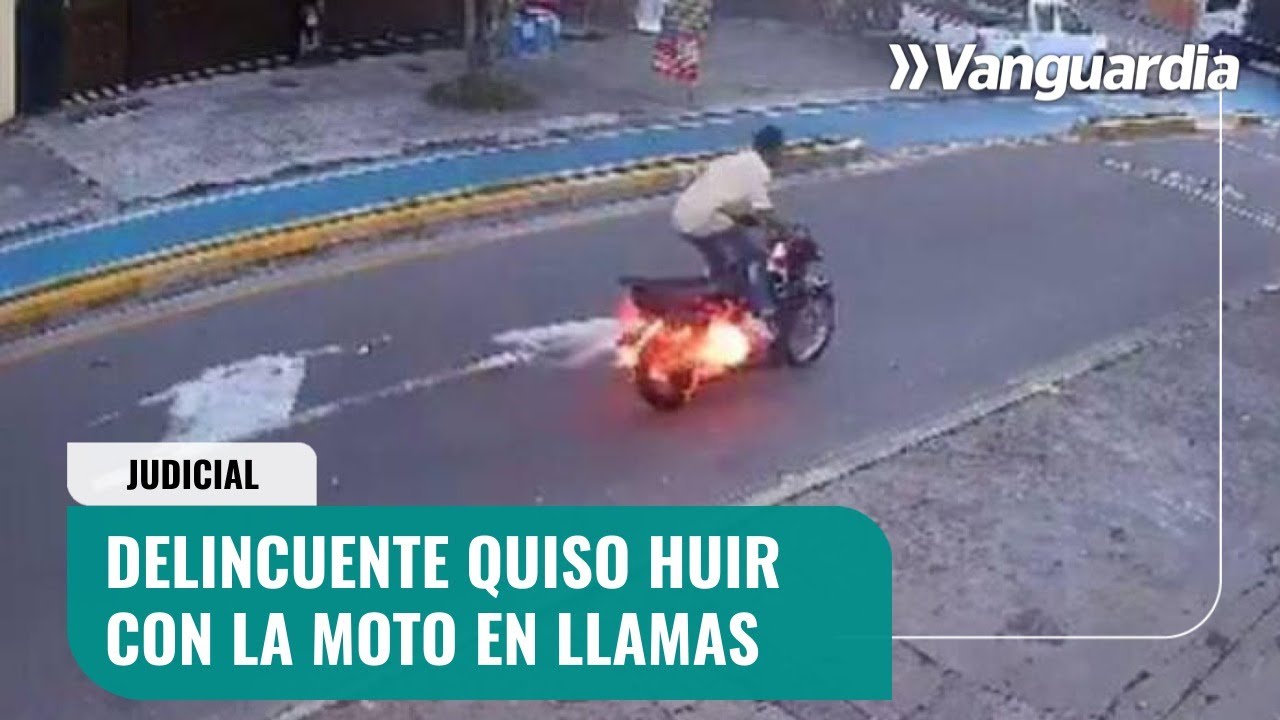 Con la moto en llamas, un ladrón intentó huir en Bucaramanga | Vanguardia