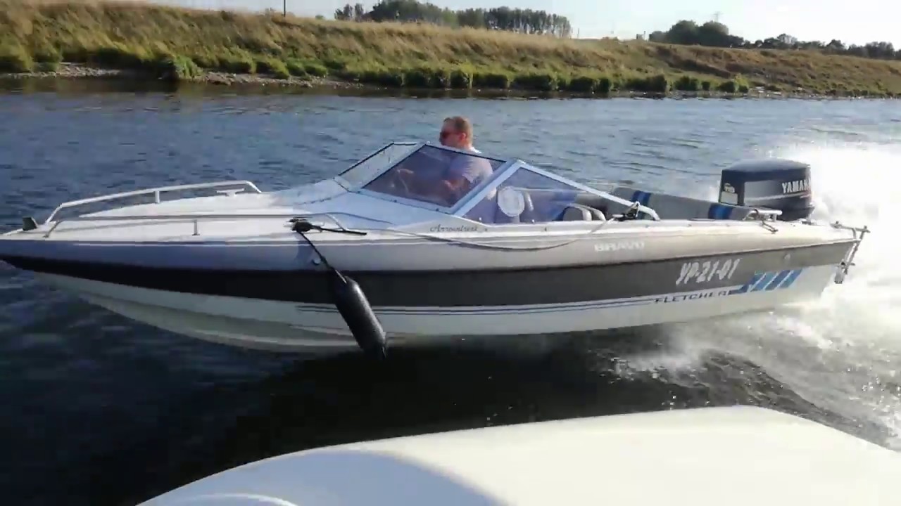 Fletcher Arrowstreak 115 hp Yamaha speeding at full throttle!