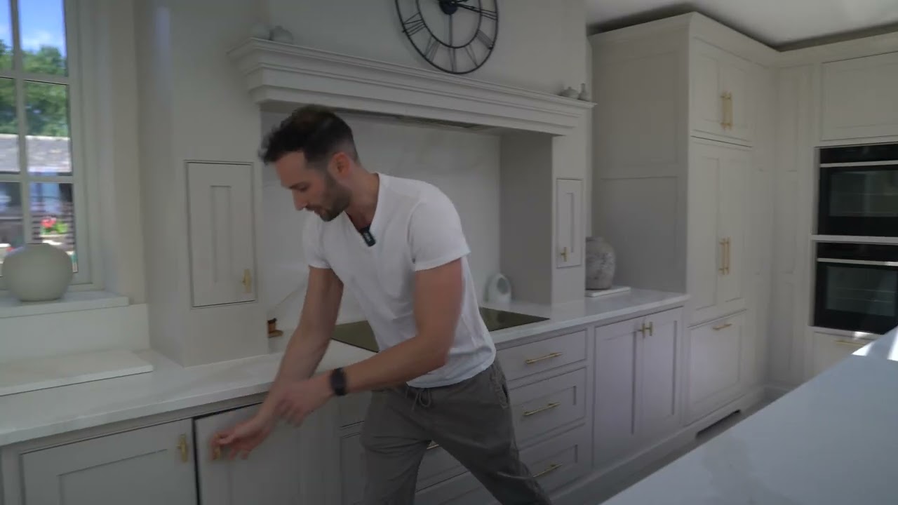 Luxury Living // Custom Kitchen REVEALED