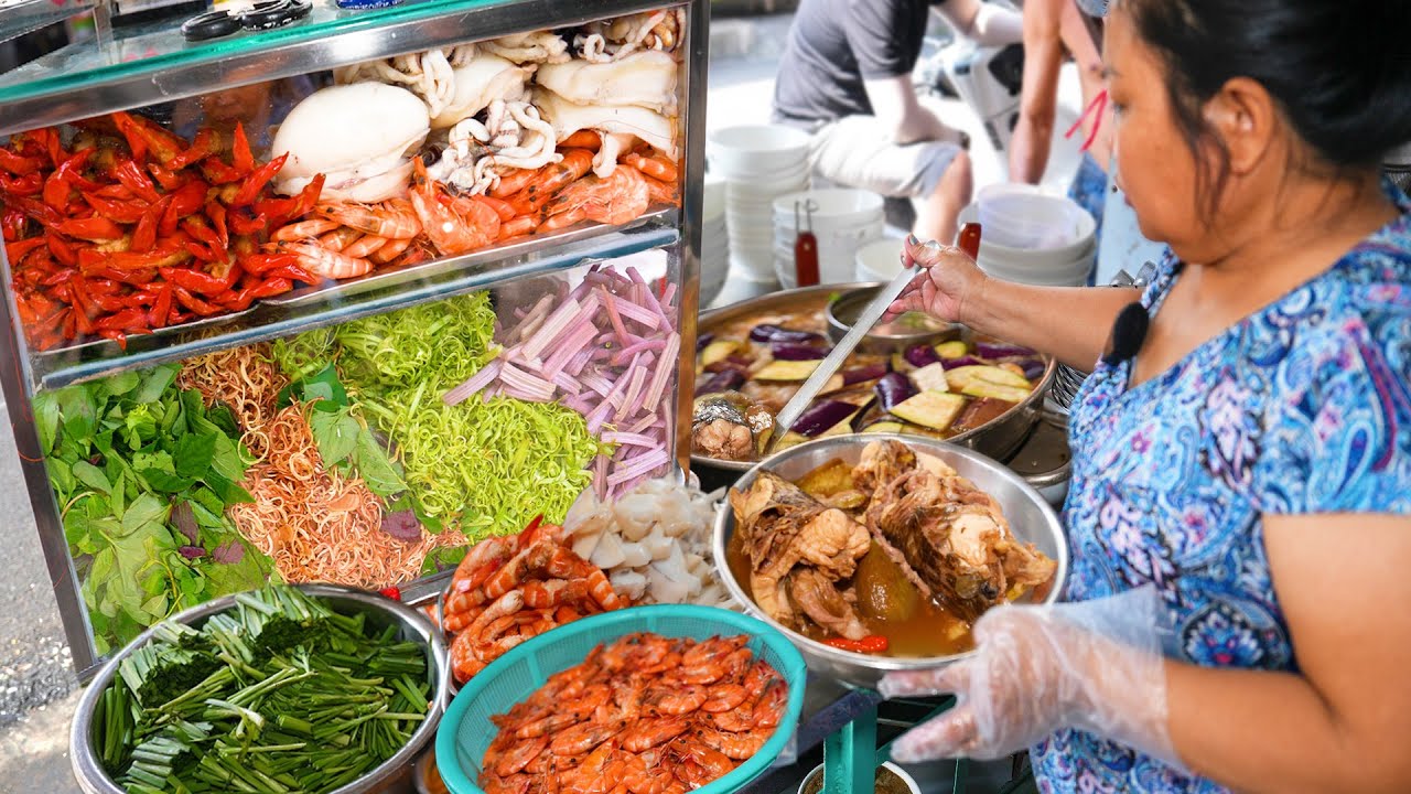Choáng khủng nồi bún mắm mực nang đầu cá lóc bông nấu cực hay, khách tấp nập tìm ăn rộn ràng