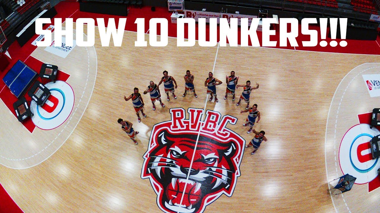 AWESOME ACRO DUNK SHOW WITH 10 DUNKERS  EUROCUP WOMEN