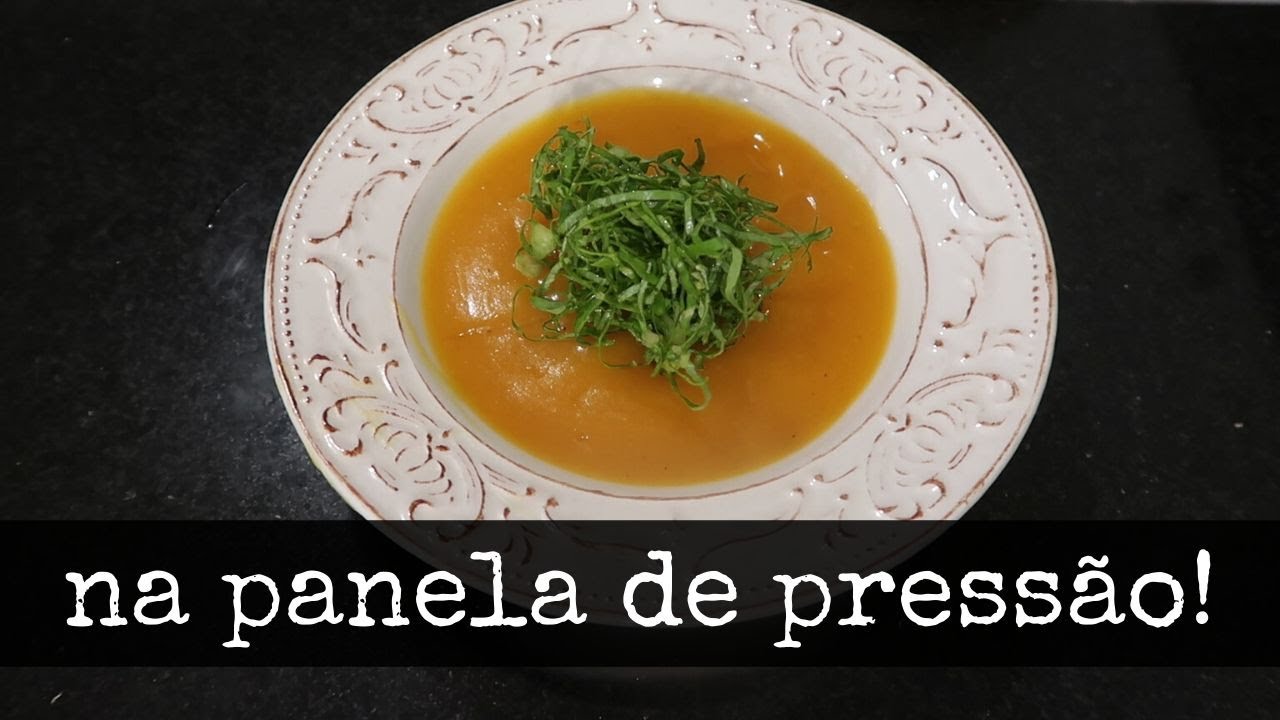 Sopa de mandioquinha com cenoura