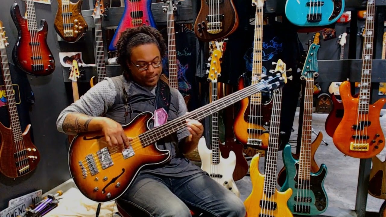 Warwick Star II 5-String Bass Demo - Steve Winwood - Can't Find My Way Home