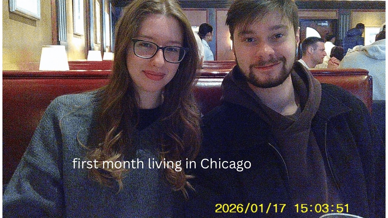 moving to Chicago in our 20s 🤍 our first month living in Chicago