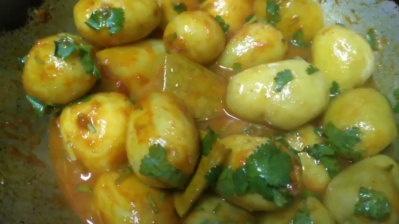 নতুন আলুর নিরামিষ আলুরদম#video#potatorecipe #aloodum@dipshadutta3055 