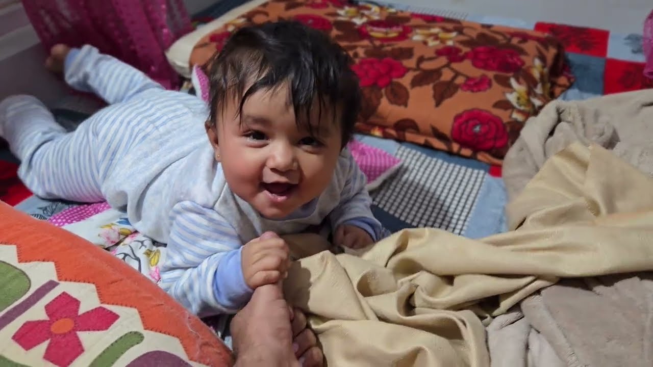 DHANYA BABY uthte sath hi chinese lagne lagi👼🏼😂