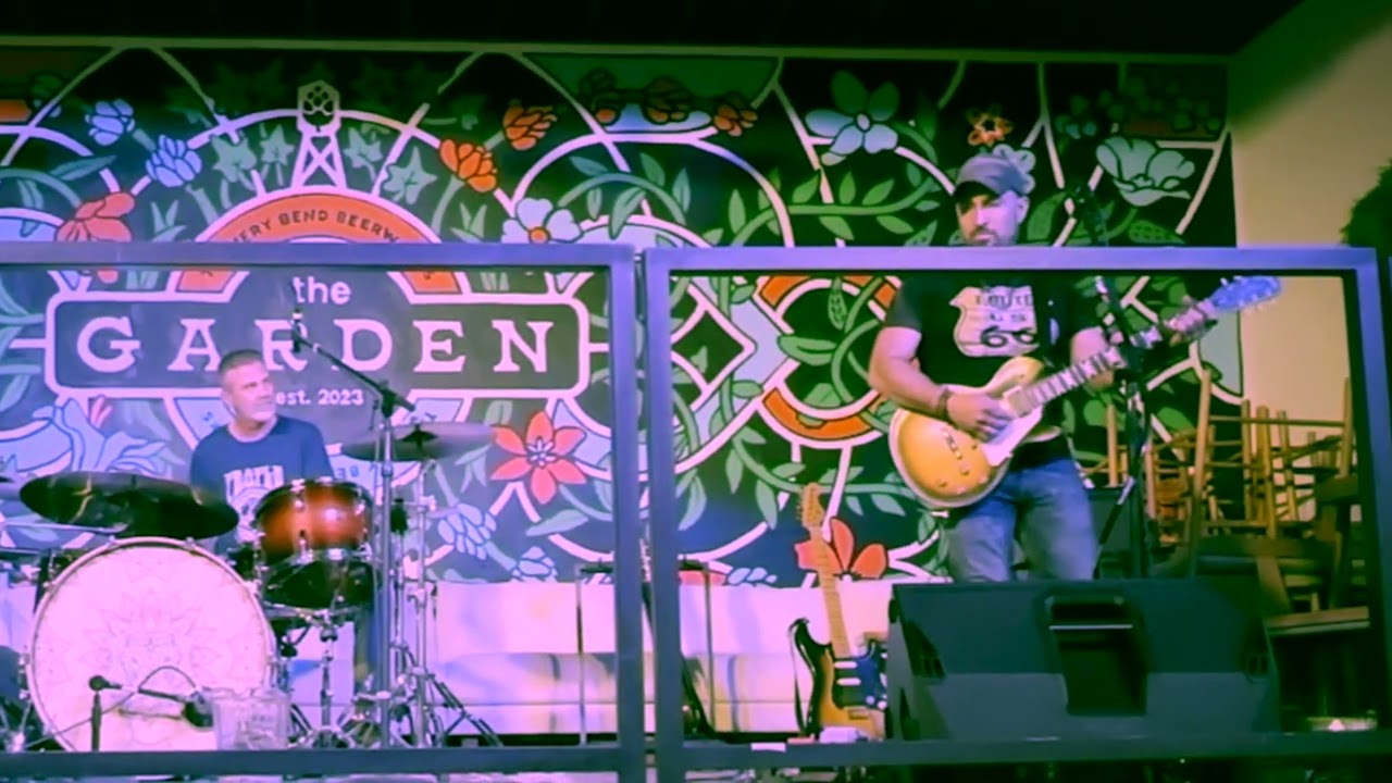De Cinere/Where The Gods Cry Love - Raya Nova at The Garden (5/3/25)