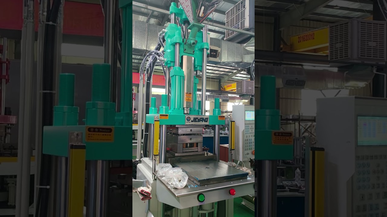 Metal-coated product molding Vertical injection molding machine