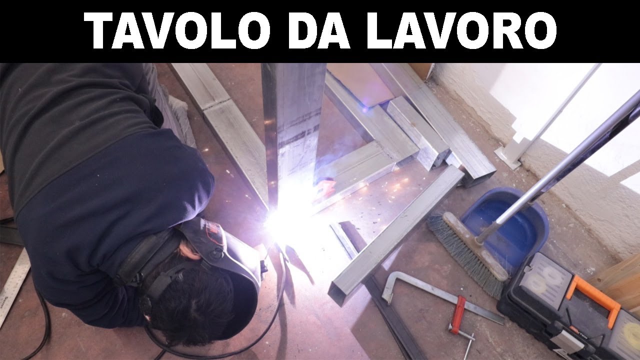 Ho costruito da solo un tavolo da lavoro in garage