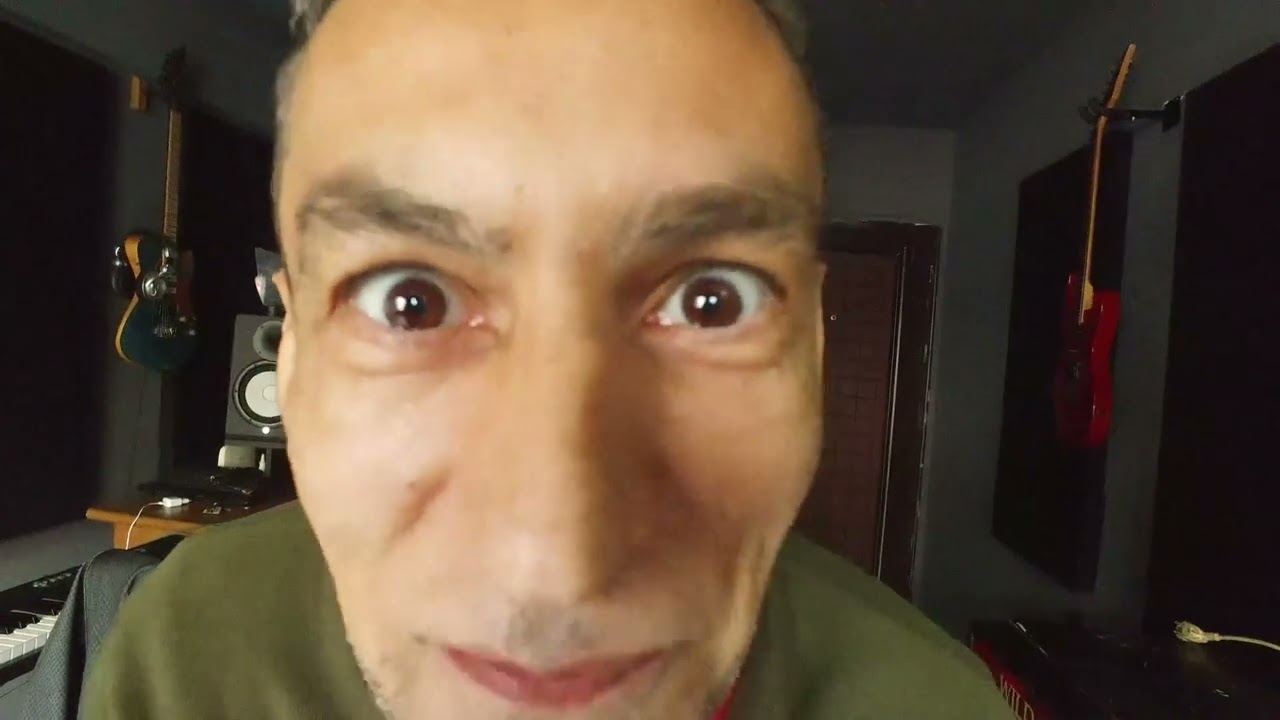 Akşit Uğurlu a.k.a 