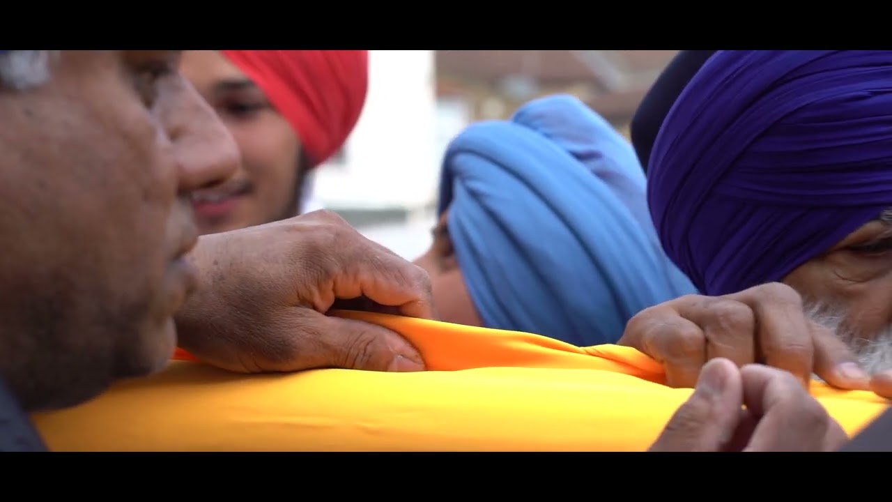 Nishan Sahib Sewa.