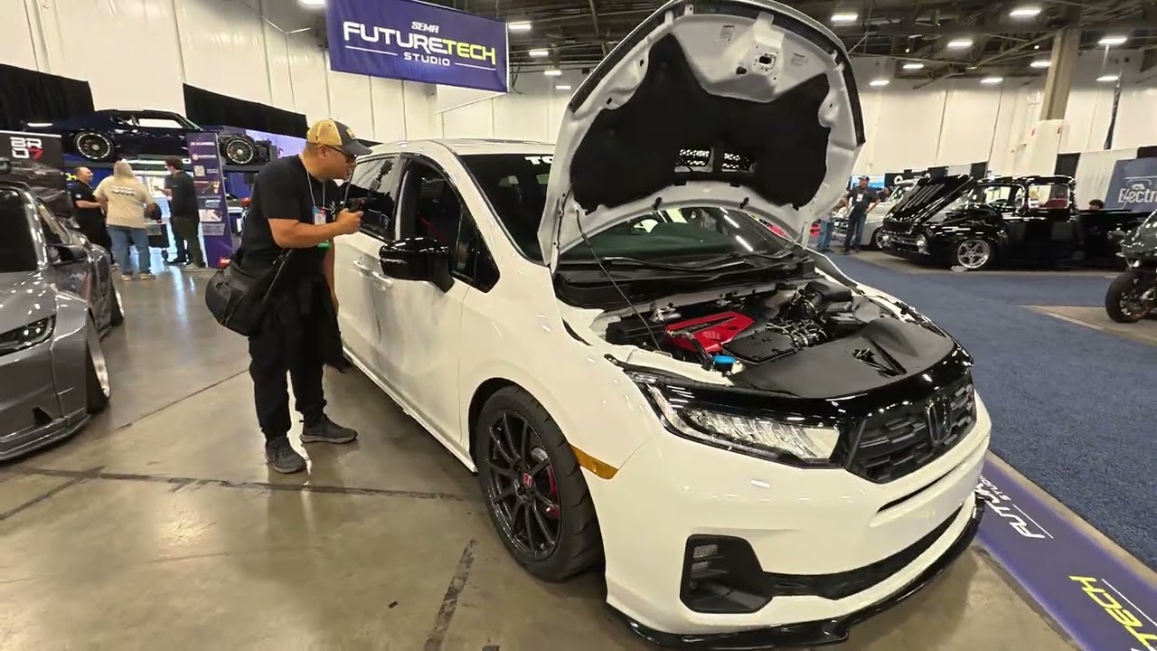 SEMA 2025 — Honda Odyssey Type R