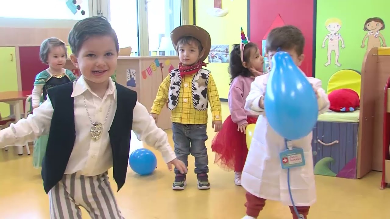 Alegría y colorido en el carnaval de la escuela infantil