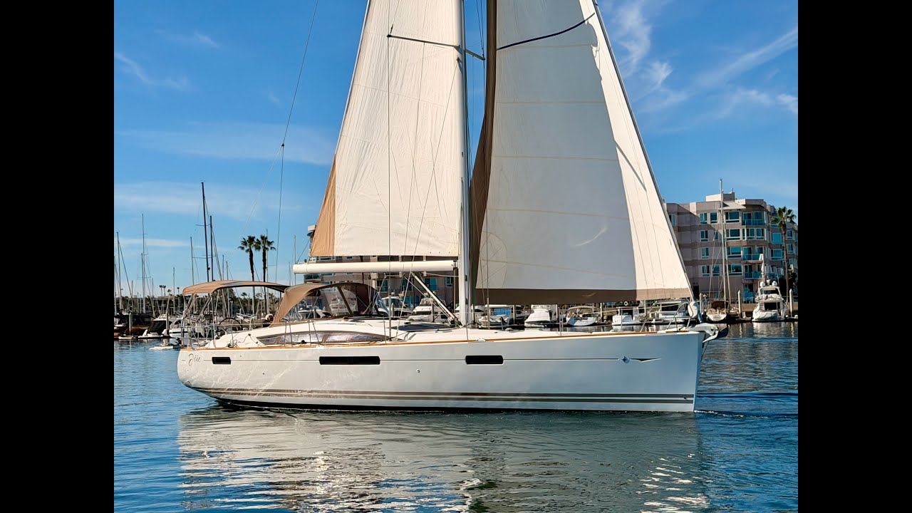 Продается парусная яхта Jeanneau Yachts 53 2011 года выпуска. Видеообзор. Автор: Ян Ван Туйл, яхт...