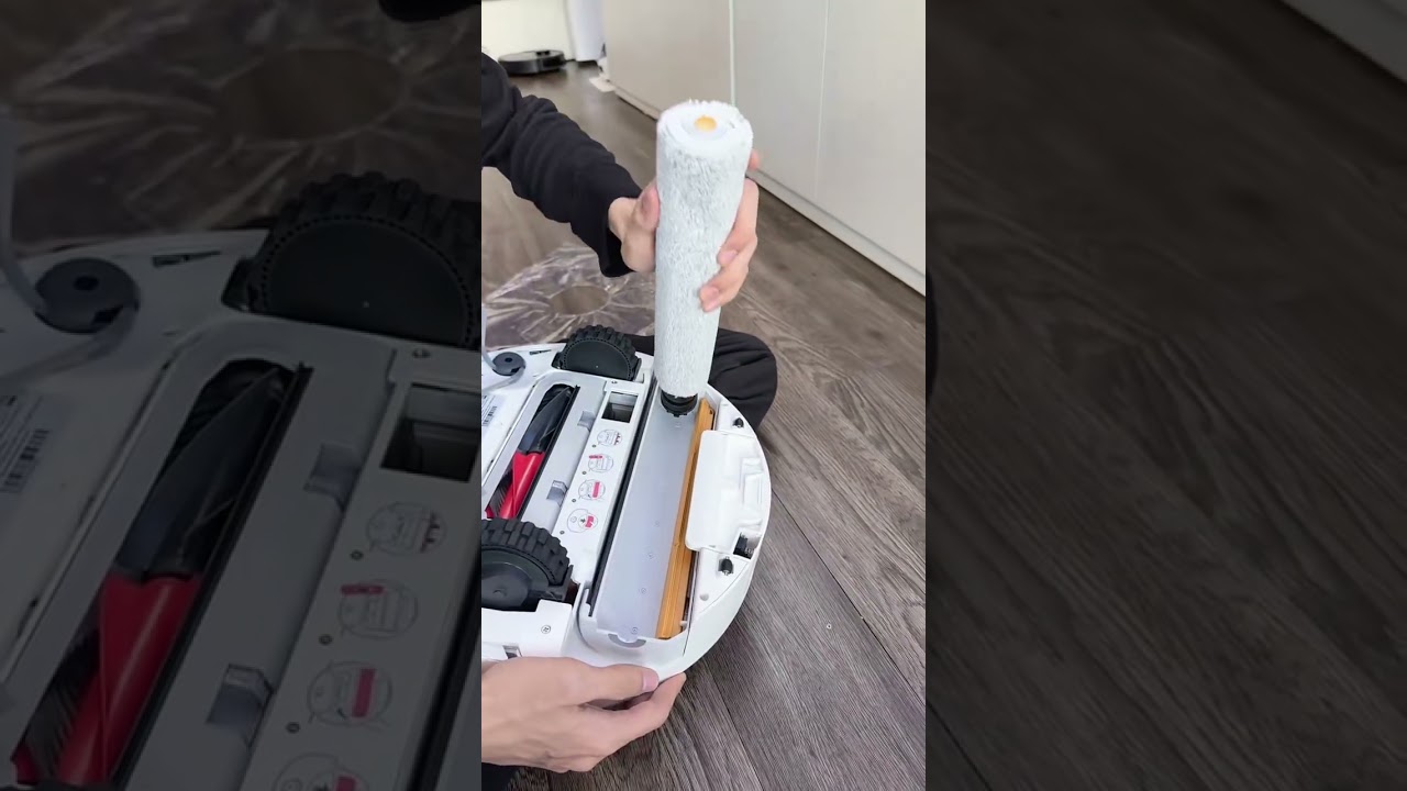 Hướng dẫn chi tiết vệ sinh CurV2Flow lau con lăn Roborock tại nhà