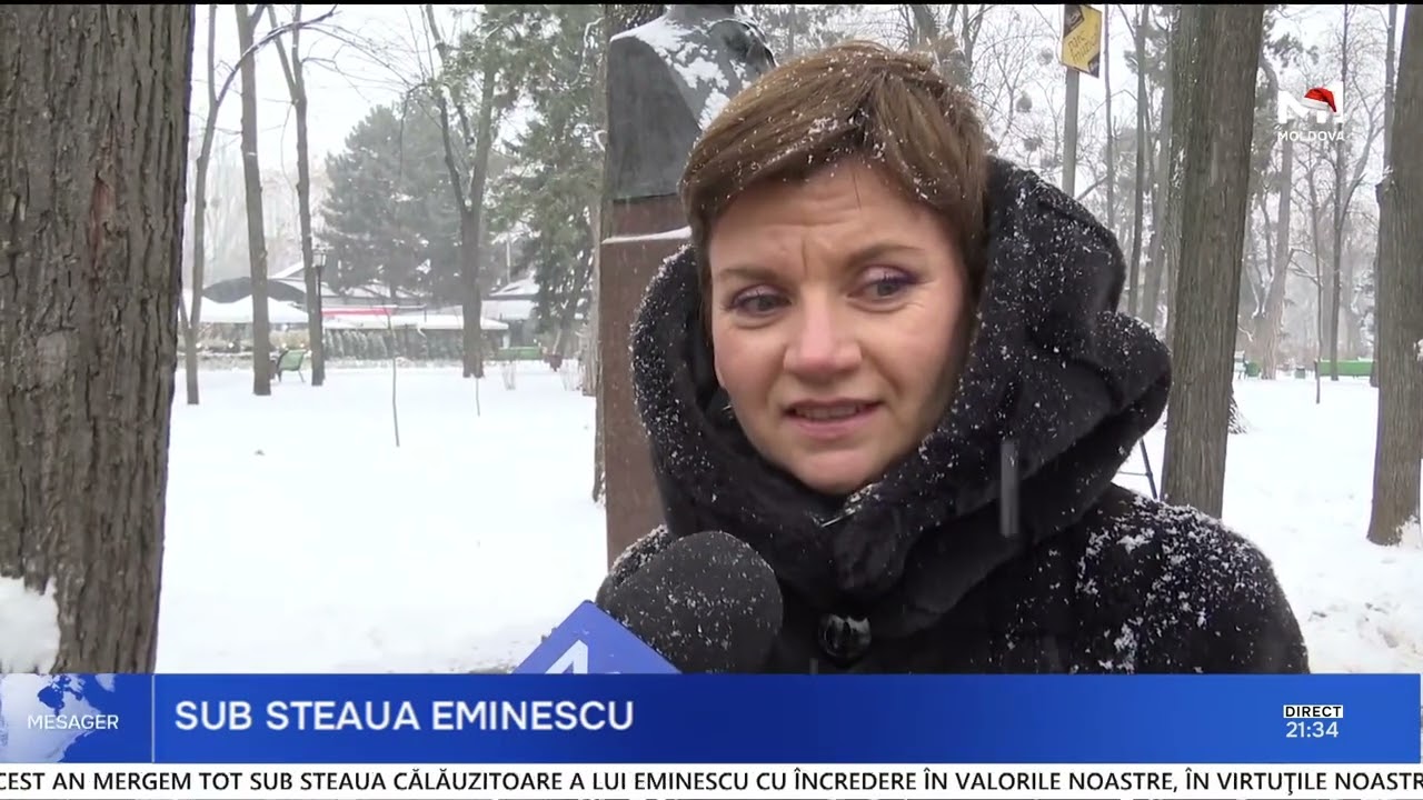 Versuri și flori la bustul lui Mihai Eminescu: „A întruchipat frumuseţea naţiunii române”