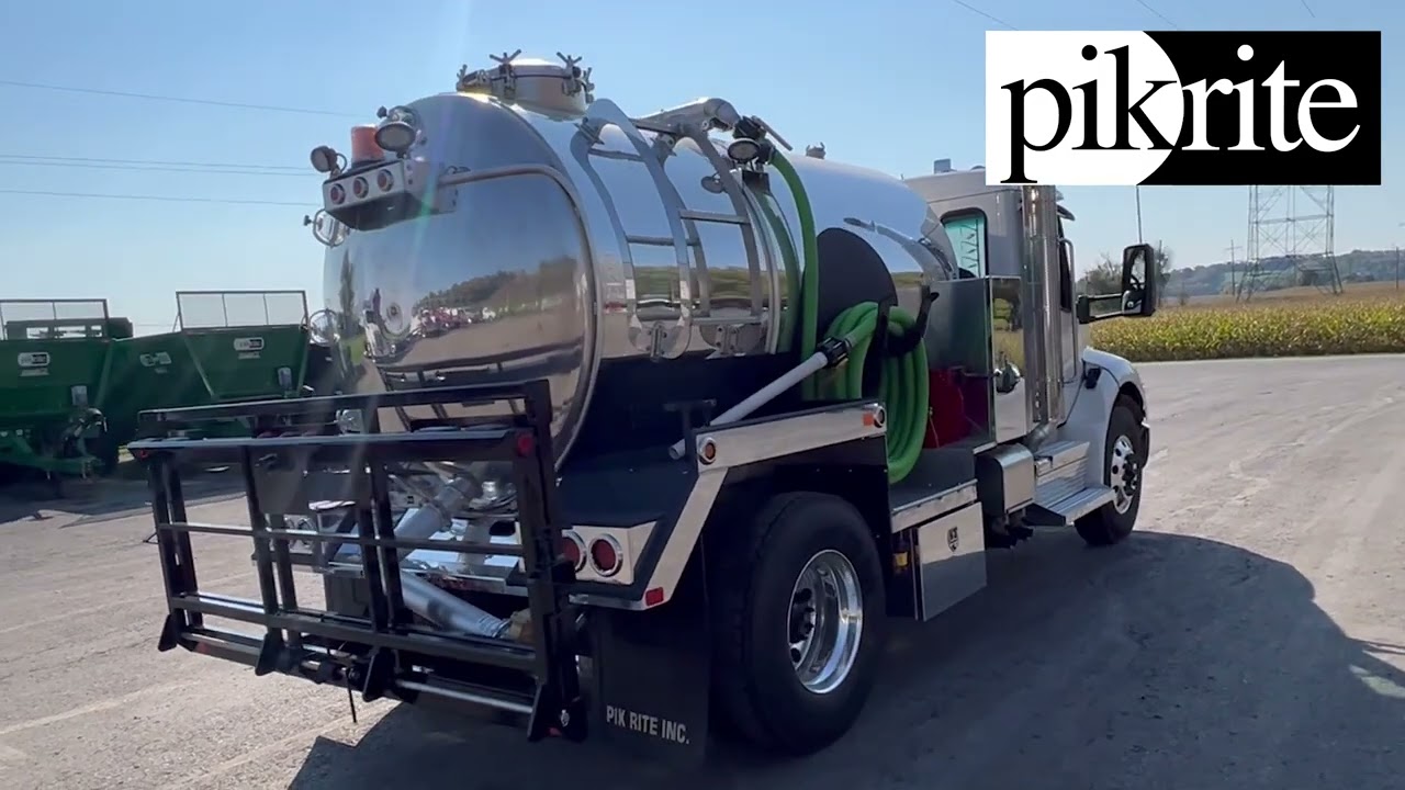 Aluminum 2000 Gallon Toilet Truck | Pik Rite Vacuum Tanks