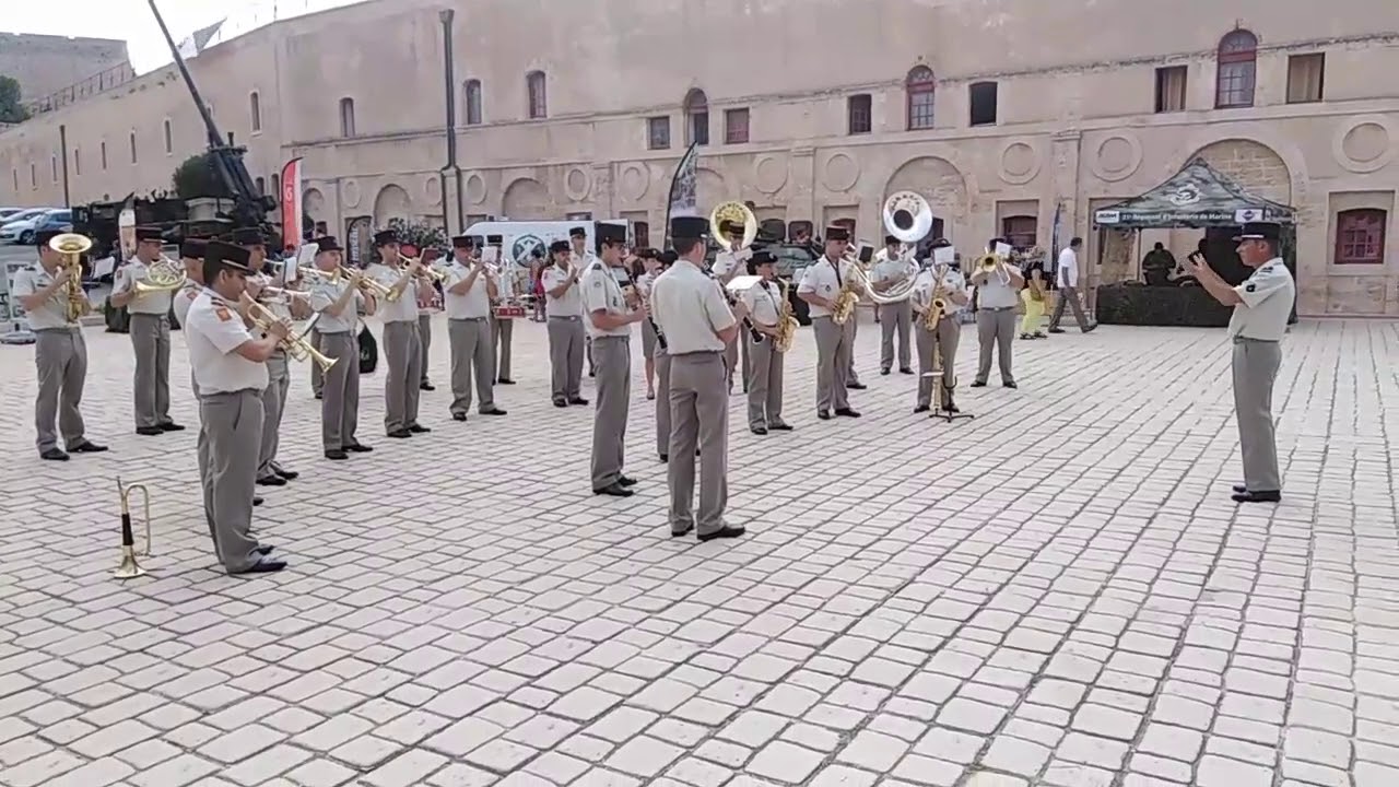 FANFARE des ÉCOLES MILITAIRES de DRAGUIGNAN et du 503° RÉGIMENT du TRAIN de NÎMES-GARONS (1)