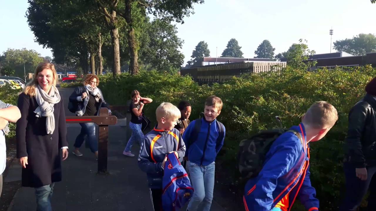 Extra schoolreisje groep 6-7 De Ark naar Walibi