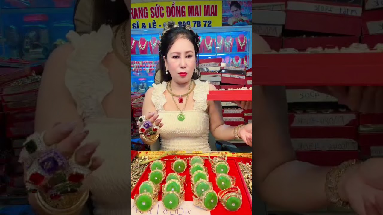 Lựa trang sức đeo tết mấy chế iu ơi 