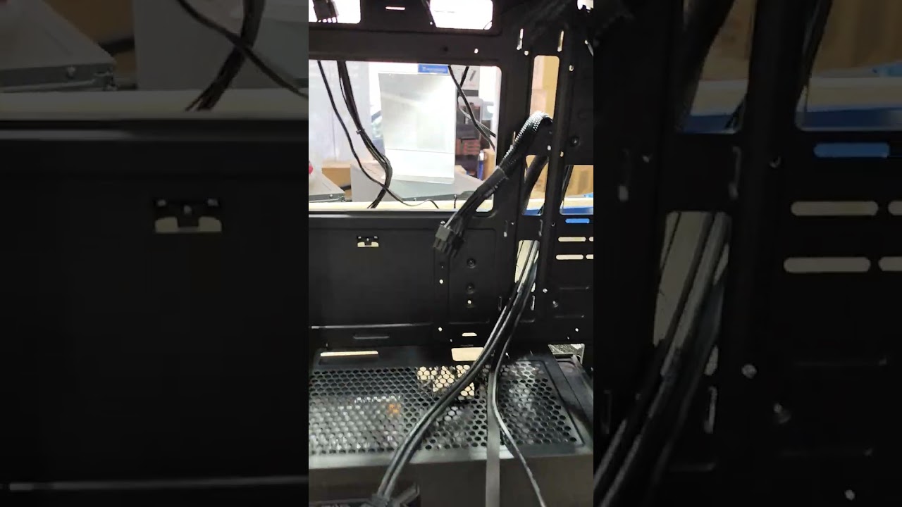 Bo&icirc;tier MSI 120A : ventilateurs -fan ? comment c'est c&acirc;bl&eacute; - how to connect