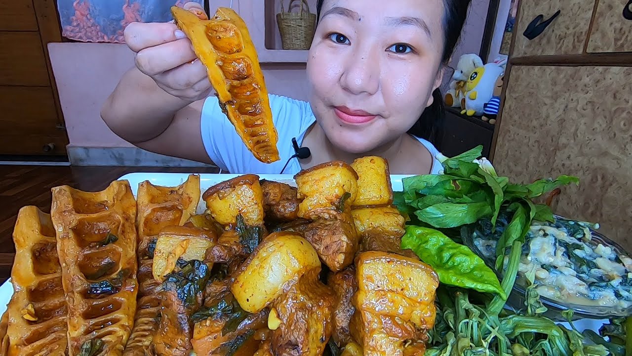 Pork With Fresh Bamboo Shoot Curry || Boiled Chayote shoot And Pumpkin Shoot || Mukbang