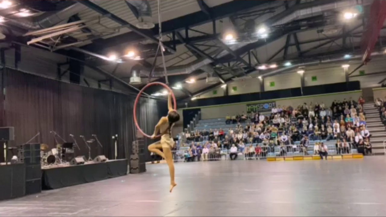Hanna Halmos aeriel hoop pocahontas