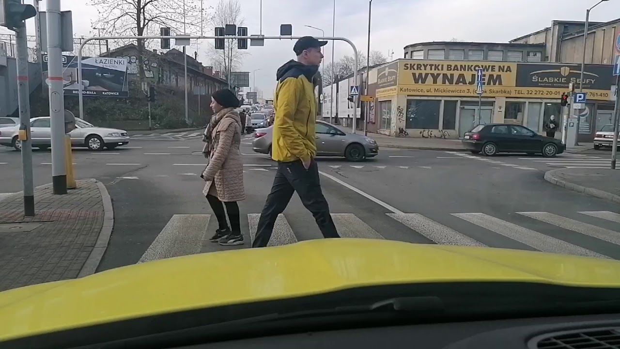 Katowice; Słowackiego - Mikołowska... Korki, wyłączona sygnalizacja, alarm bombowy...