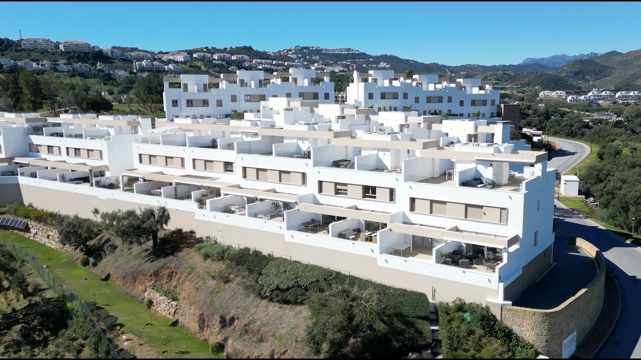 Luxury 3 bed townhouse for sale in La Cala Golf