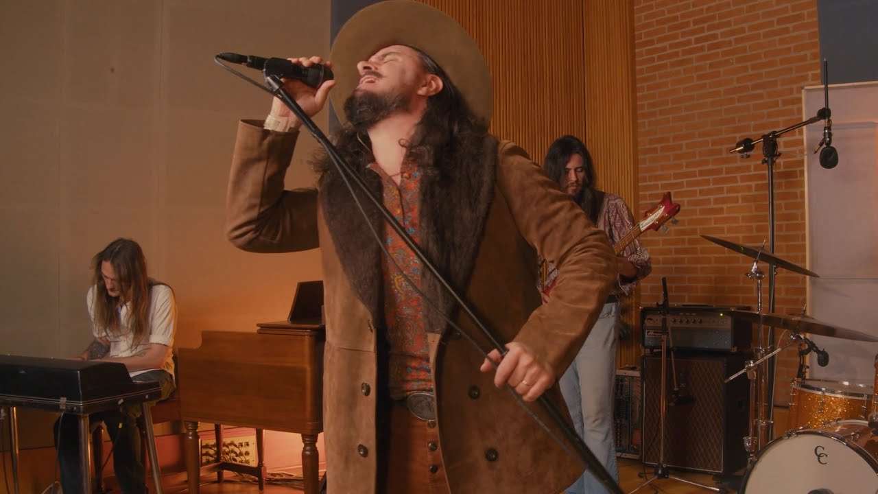 HURRICANES (Live Session @ Trampolim Estúdio)