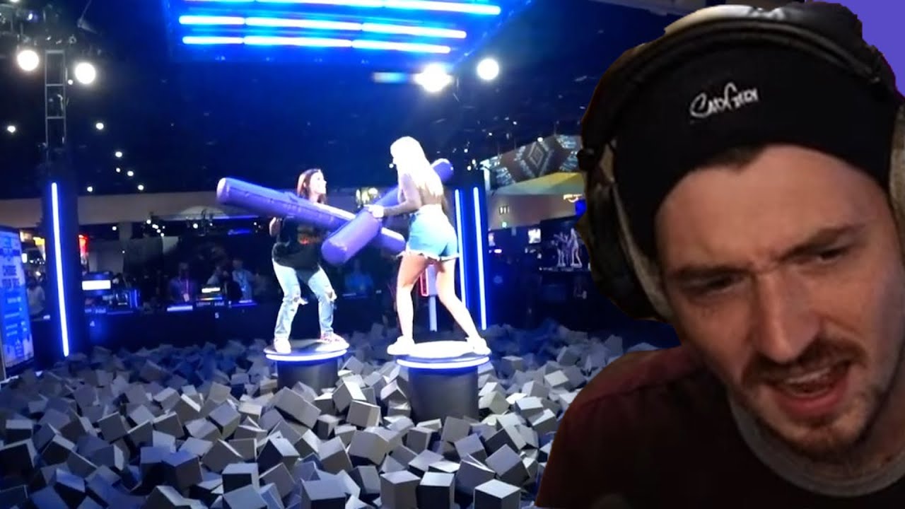 Streamer Breaks Back At twitchcon