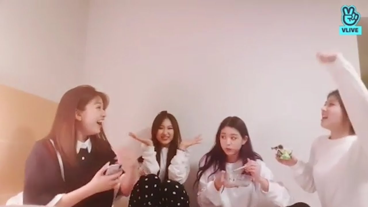 (ENG sub) [V LIVE] IZ*ONE - IZ*ONE’s super duper cuteness