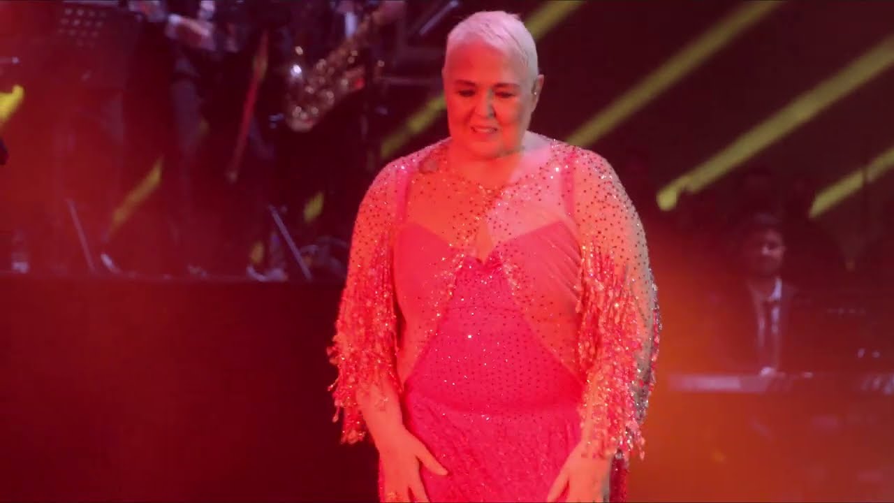 Lupita D'Alessio - Mentiras (En Vivo Desde La Arena CDMX)