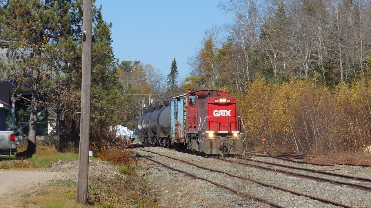 Moving storage cars on the Groveton Branch | New Hampshire Central Railroad