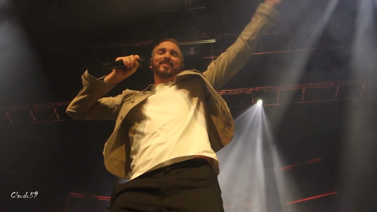 Christophe Willem_Un Peu Comme Toi et Moi/J'Avance/J'Tomberai Pas_Compiègne  03 02 2023