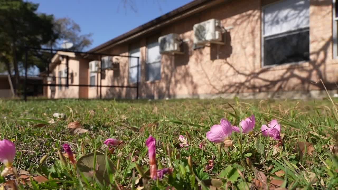 Victims of the Sinton fires prepare to move into temporary housing at a local hotel