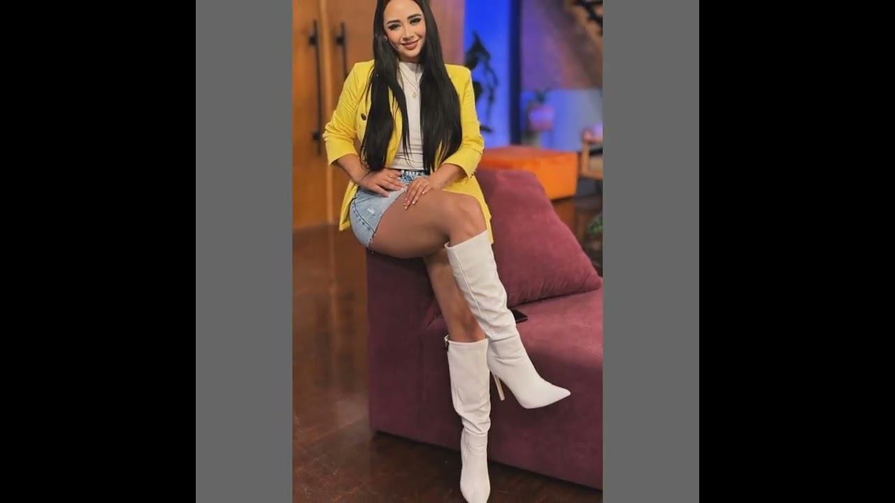 Коллекция кожаных сапог до бедра со стразами и классической отделкой на высоком каблуке