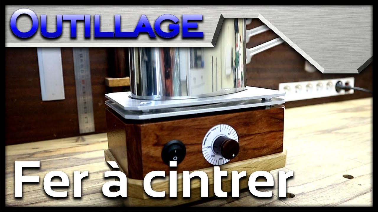 OUTILLAGE: Fer à cintrer.