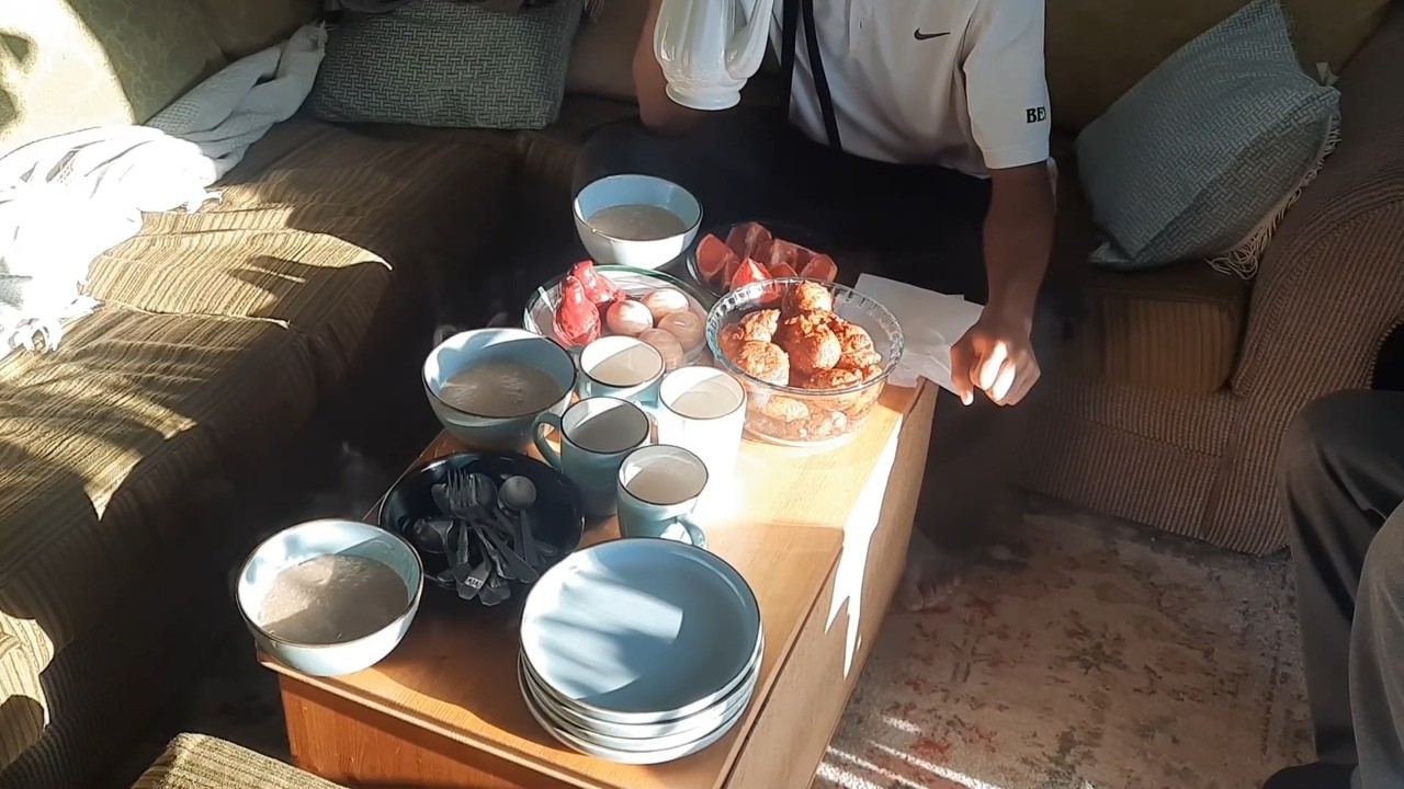 SIMPLE COUNTRYSIDE LIVING | TIME FOR SUNDAY BRUNCH | HOMEMADE BANANA FRITTER PLUS MORE