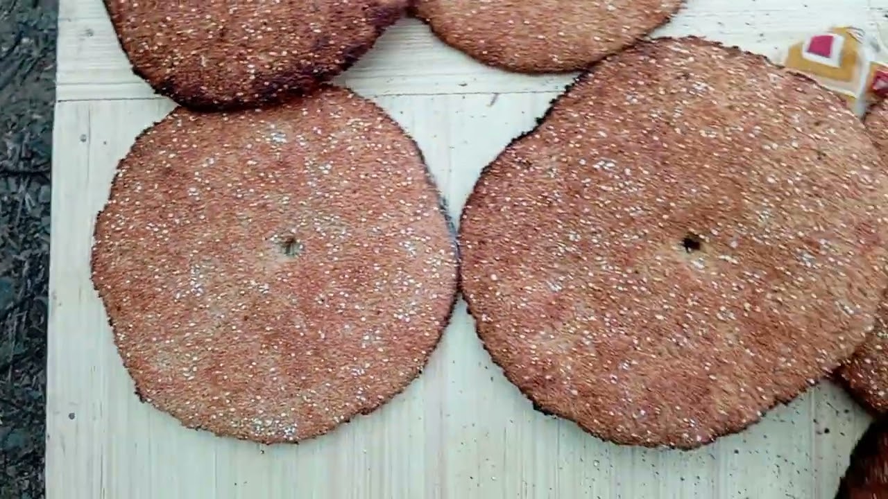 طريقة تحضير الخبز البلدي في البادية ❤️
