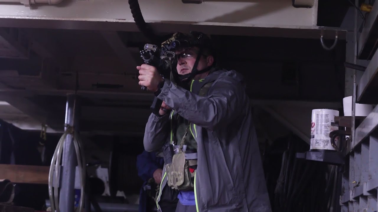 Green Beret 1st SFGp members conduct infiltration training on the Columvia river(Part 2/2).