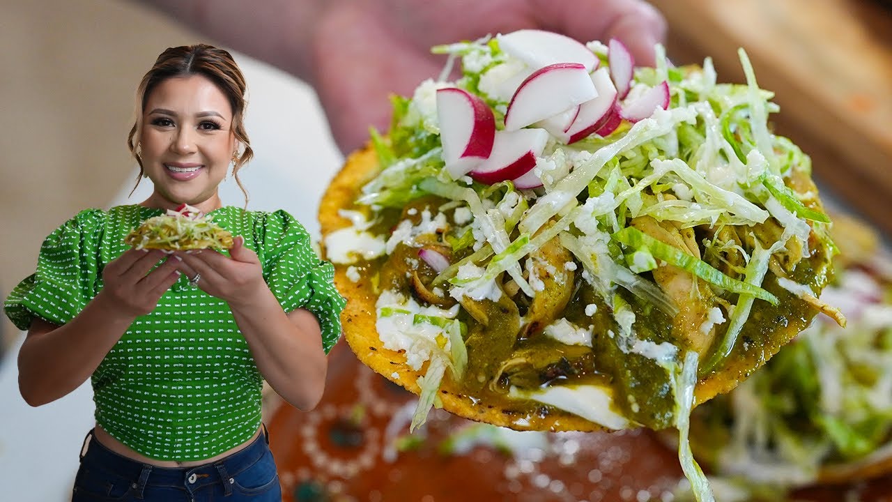 How to make CHICKEN VERDE TOSTADAS | Green Chicken Tinga Verde