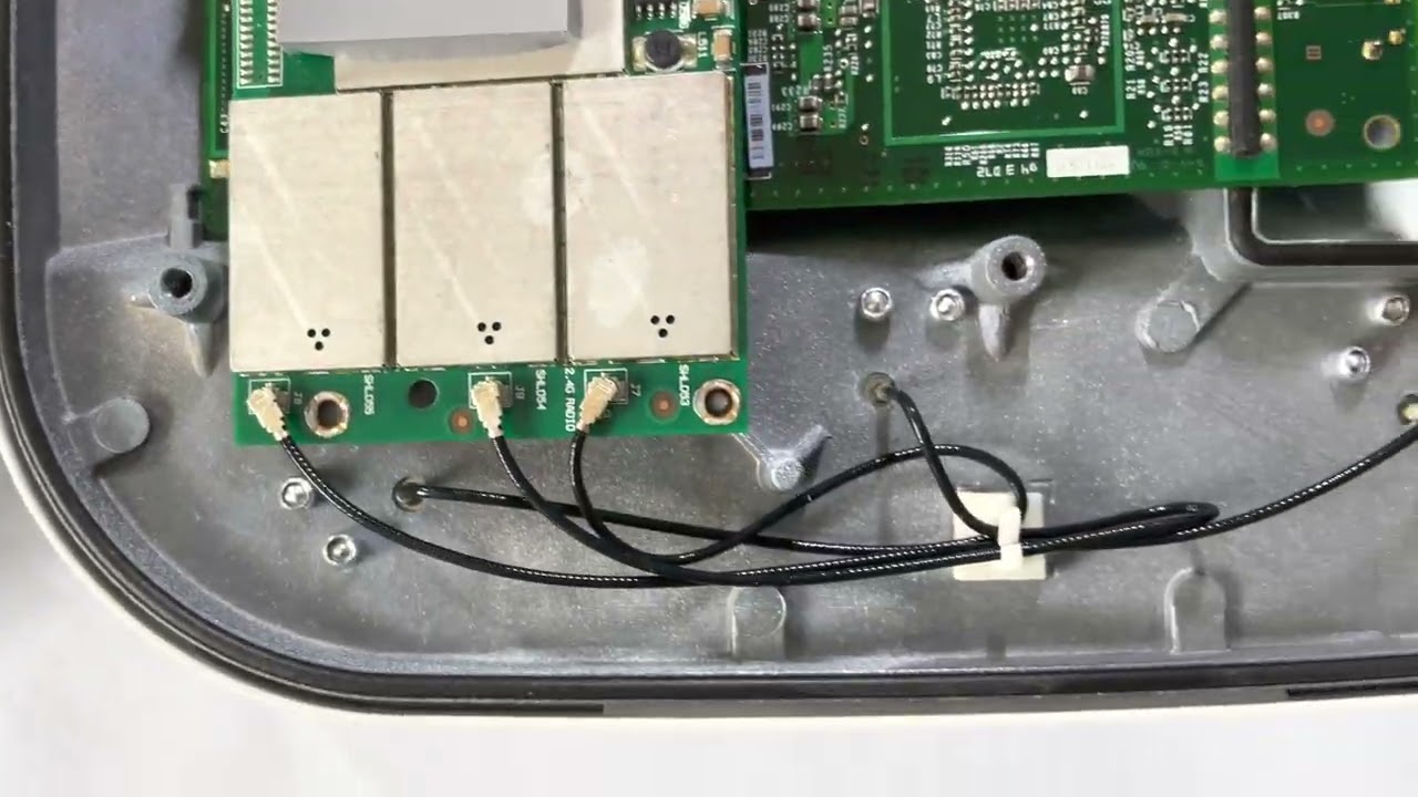 Cisco 3502i Access Point construction from the inside